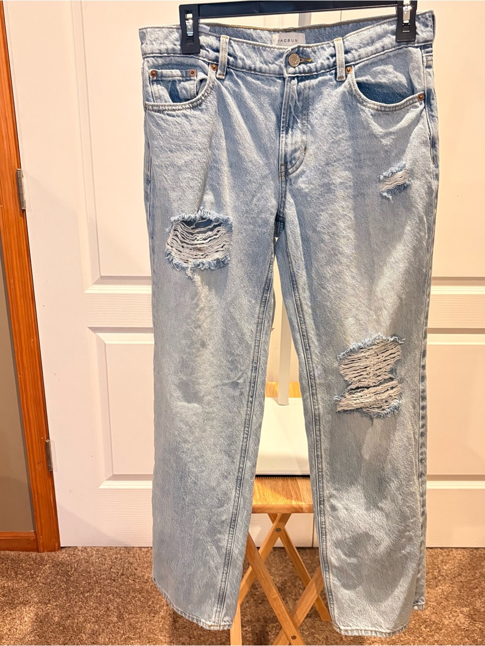 PacSun Jordyn Low Rise Straight Leg Jeans Size 26 Light Wash Distressed Y2K